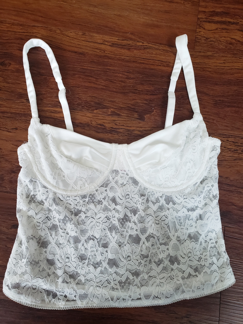Edikted Cream Lace Bustier Cami Size M Boho Dainty Whimsigoth Romantic Y2K
